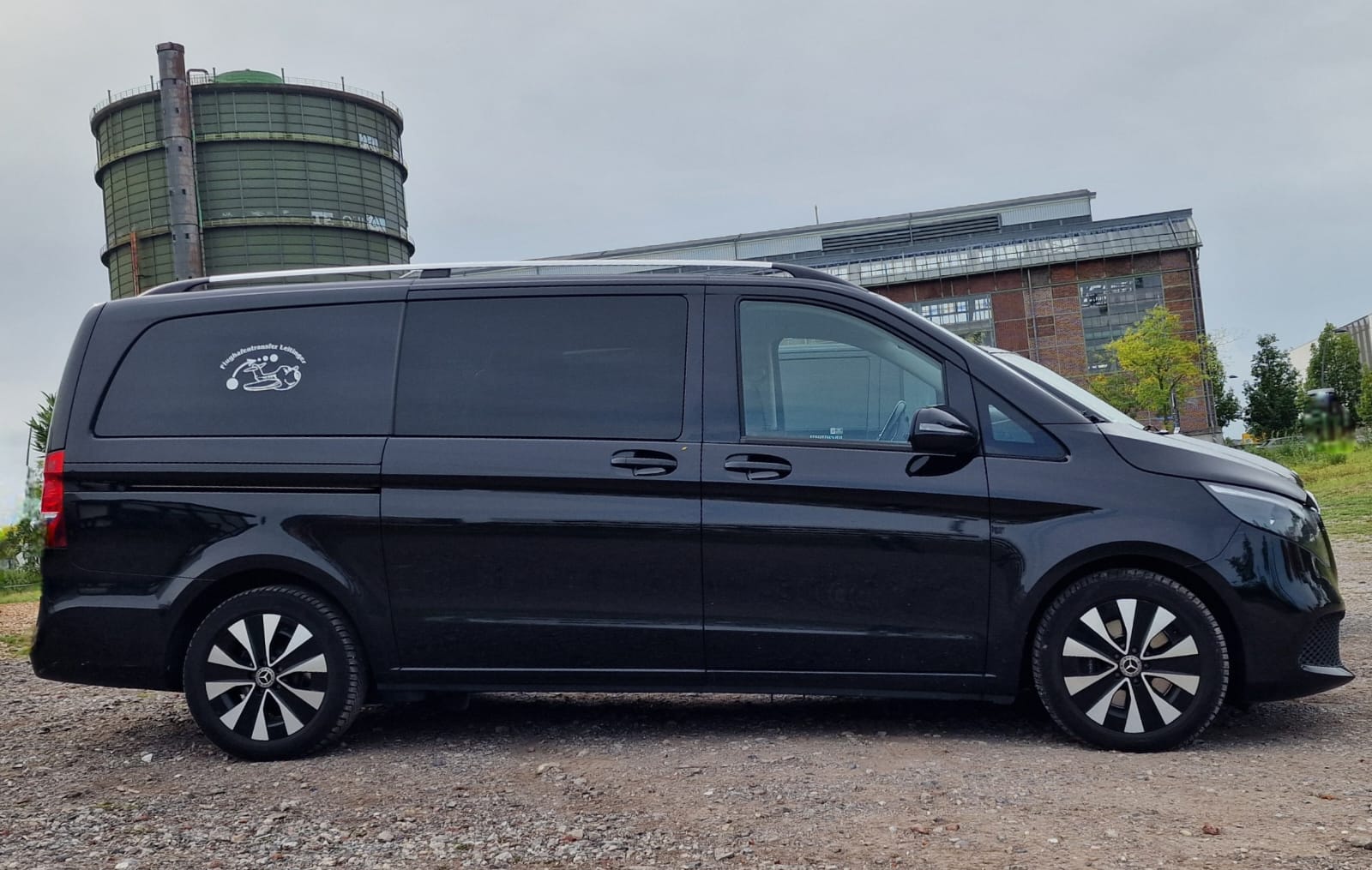 MB V220 Lang Schwarz